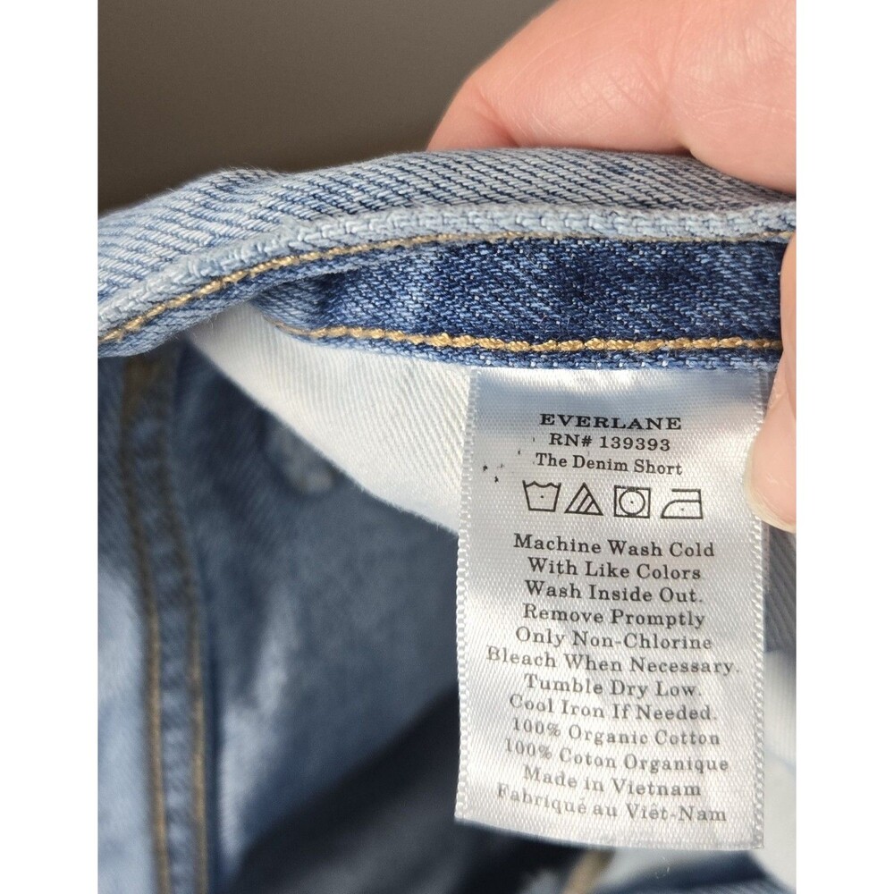 Everlane Womens Shorts Size 25 The Denim Short Organic Cotton Distressed - Picture 6 of 6